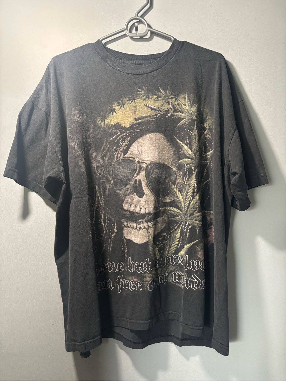 Bob Marley weed Y2K front and back graphic shirt (small holes)